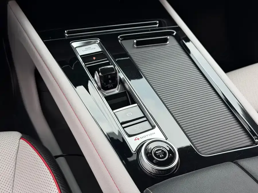 Volkswagen Teramont 2023 Touron Touron X Modified 380TSI 4WD Luxury Edition 2024 — миниатюра 4