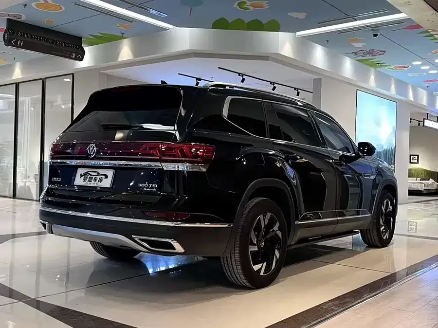 Volkswagen Teramont 2023 Touron 380TSI 4WD Luxury Edition 2023 — миниатюра 3
