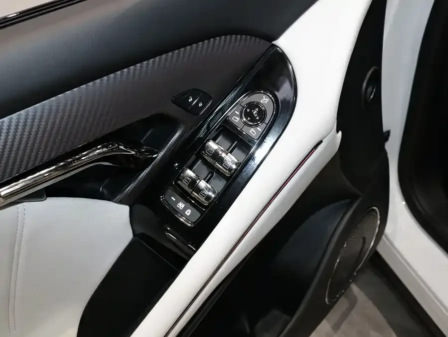 Voyah Lantu FREE VOYAH FREE 2025 318 318km RWD Touring Edition 2024 — миниатюра 3