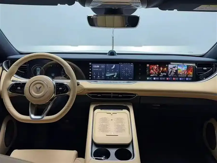 Voyah Lantu FREE Lantu FREE 2024 ultra-long battery life smart driving version 2024 — миниатюра 3
