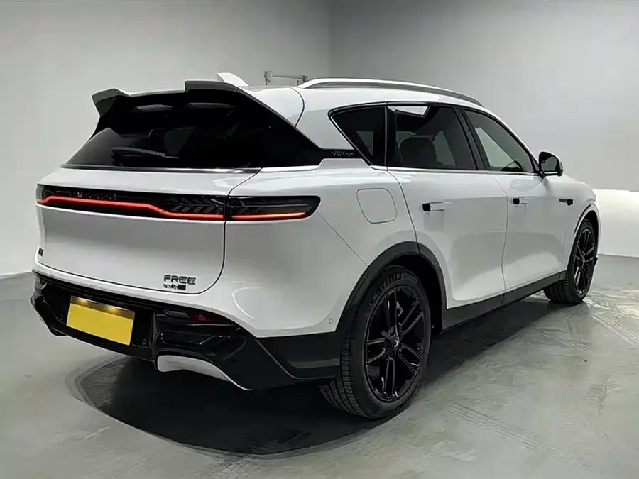 Voyah Lantu FREE Lantu FREE 2024 ultra-long battery life smart driving version 2024 — миниатюра 5