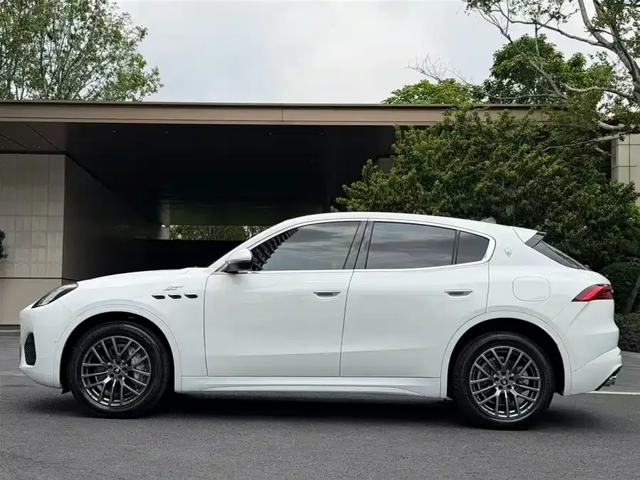 Maserati GRECALE Grecale 2023 2.0T GT 2022 — миниатюра 4