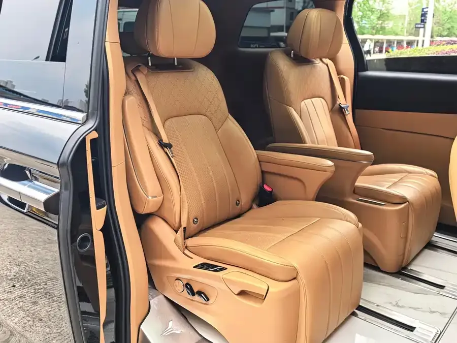 Voyah Lantu Dreamer 2022 Lantu Dreamer Low Carbon Edition 2023 — миниатюра 4