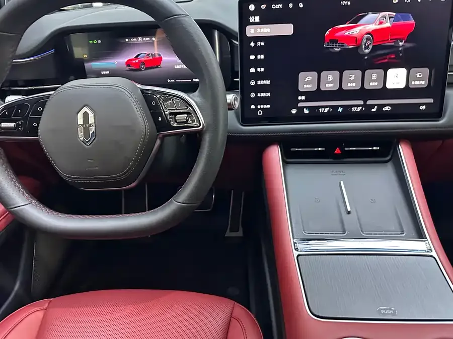 AITO M5 M5 2025 Extended Range Ultra 4WD Edition 2025 — миниатюра 4