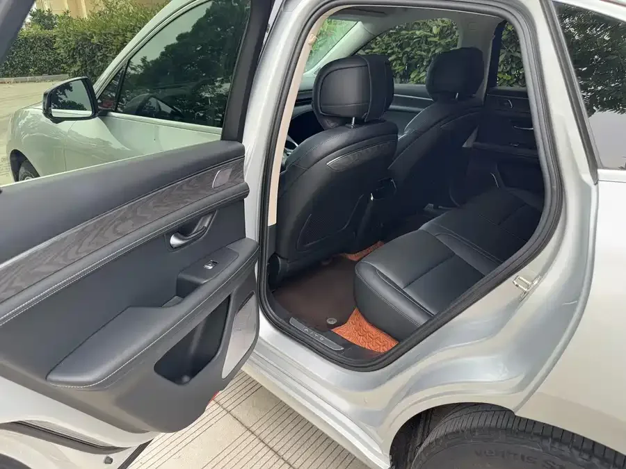 AITO M5 M5 2022 Extended Range 4WD Performance Edition 2022 — миниатюра 2