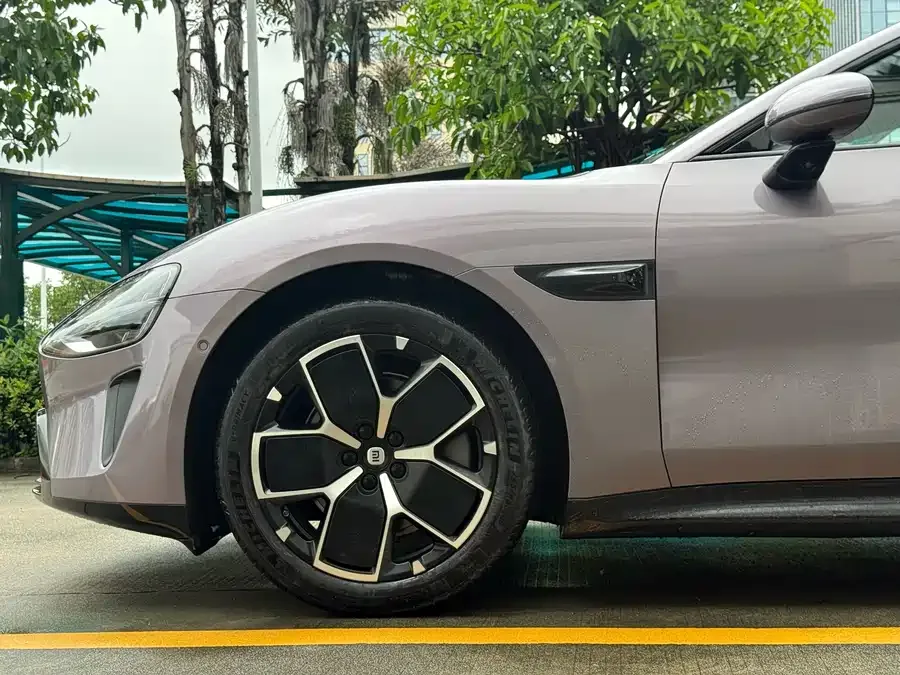 Xiaomi YU7 Xiaomi YU7 2025 Ultra-Long-Range Rear-Wheel Drive Edition 2025 — миниатюра 5