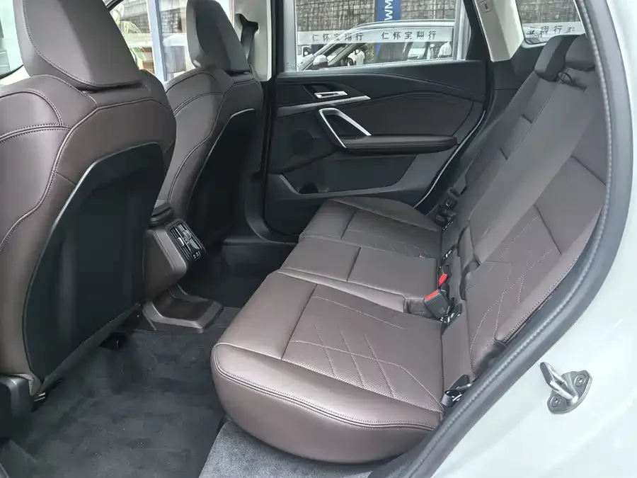 BMW X1 2025 sDrive25Li M Sport Package 2025 — миниатюра 5