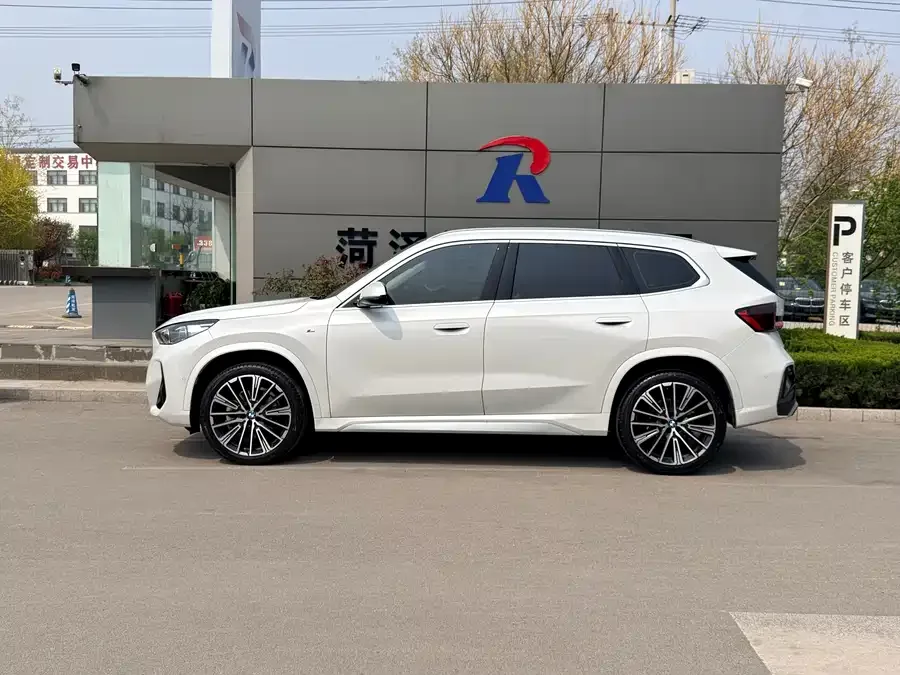 BMW X1 2024 xDrive25Li X Design Package 2025 — миниатюра 5