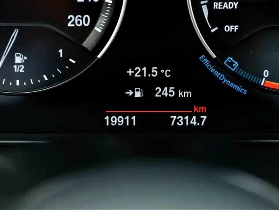 BMW X1 2022 sDrive25Li Leading Edition 2022 — миниатюра 3