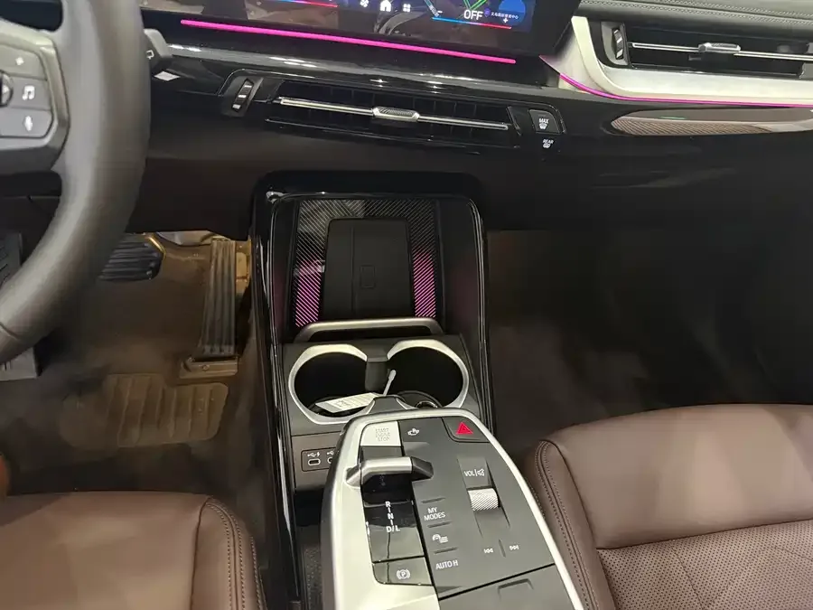 BMW X1 2024 sDrive25Li M Sport Package 2024 — миниатюра 2