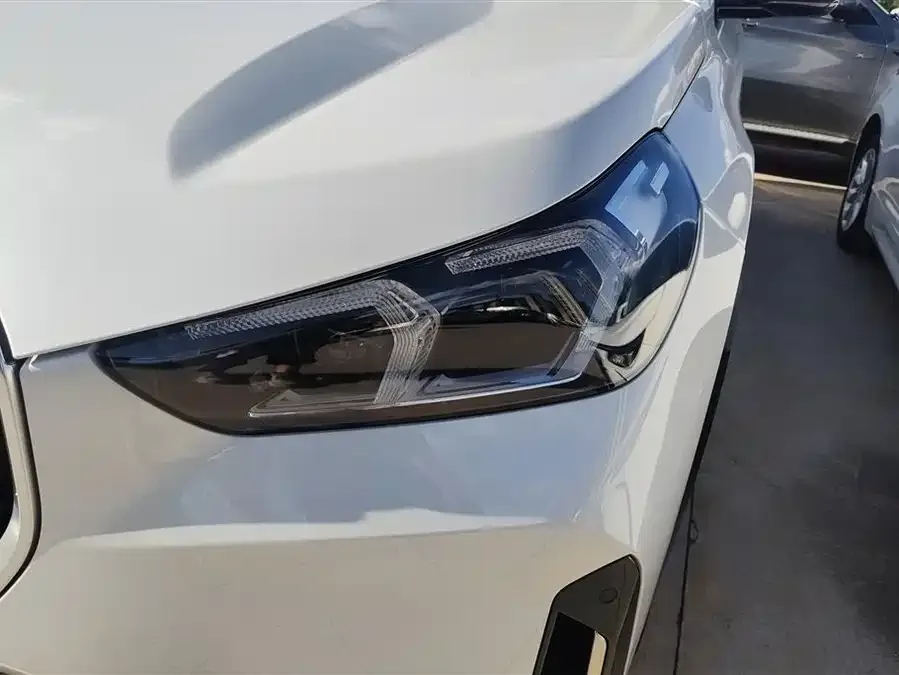 BMW X1 2024 sDrive25Li M Sport Package 2023 — миниатюра 2