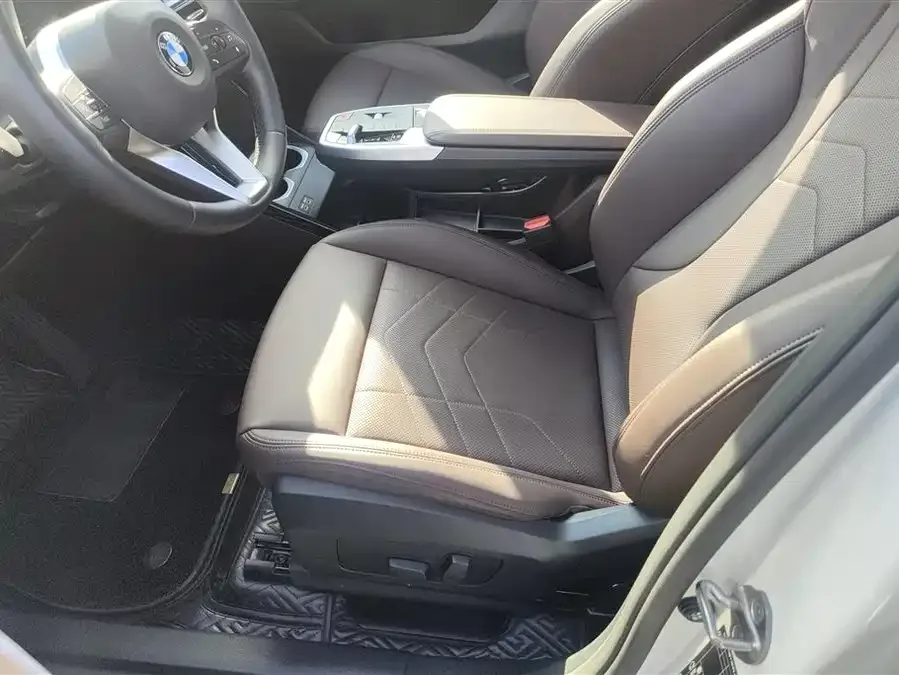 BMW X1 2024 sDrive25Li M Sport Package 2023 — миниатюра 3