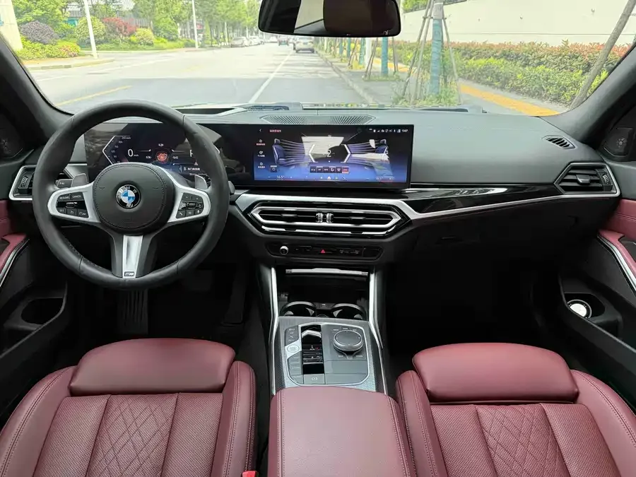 BMW 3 Series BMW 3 Series 2024 330i M Sport Night Edition 2023 — миниатюра 3