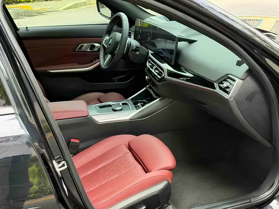 BMW 3 Series BMW 3 Series 2024 330i M Sport Night Edition 2023 — миниатюра 5