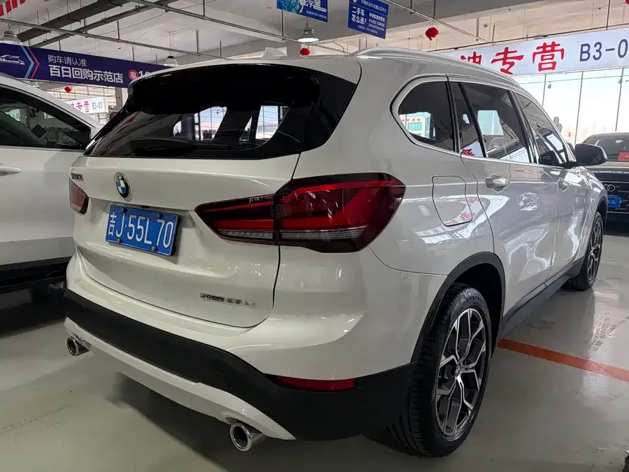 BMW X1 2022 sDrive25Li Leading Edition 2022 — миниатюра 4
