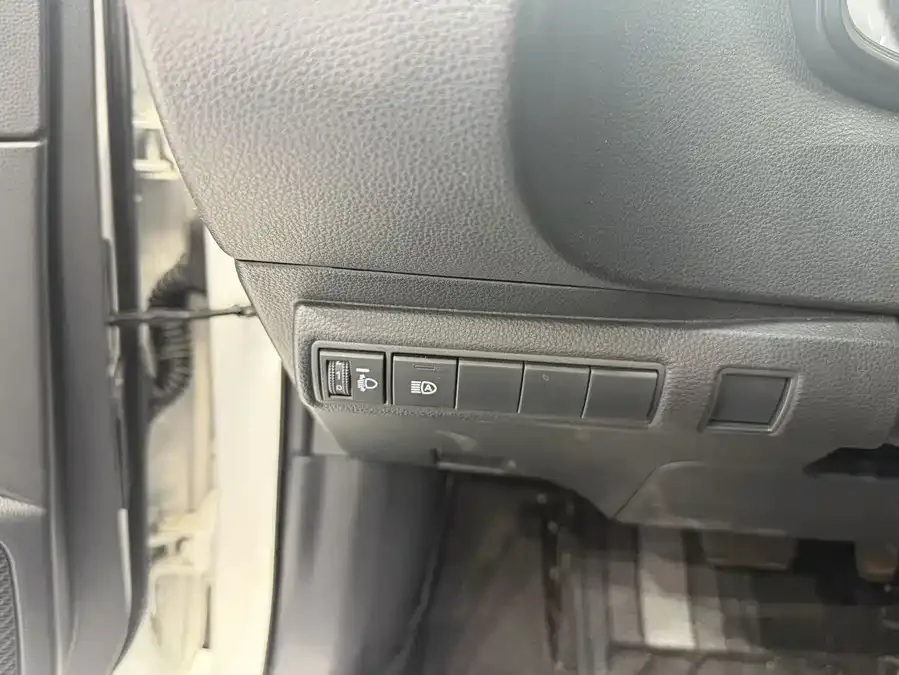 Toyota Corolla Corolla 2021 TNGA 1.5L CVT GR SPORT sports version 2022 — миниатюра 3