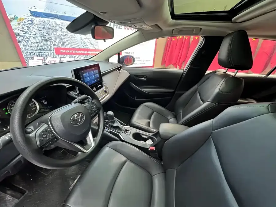 Toyota Corolla Corolla 2021 TNGA 1.5L CVT Elite Edition 2022 — миниатюра 3