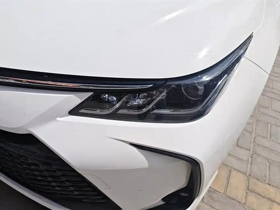 Toyota Corolla Corolla 2023 1.8L Intelligent Electric Hybrid Dual Engine Elite Edition 2023 — миниатюра 2