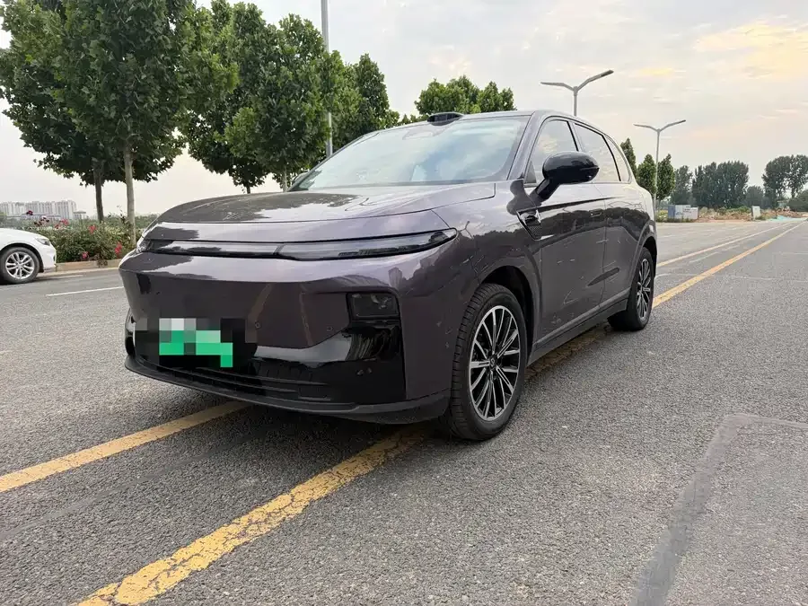 Leapmotor B01 2025