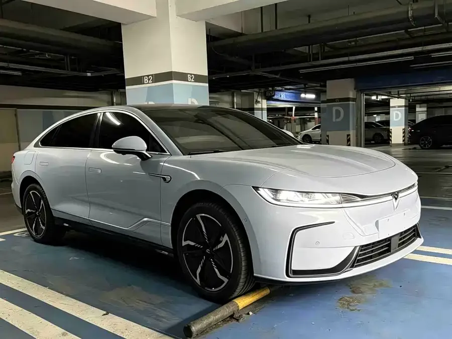 Voyah Lantu light chasing 2023