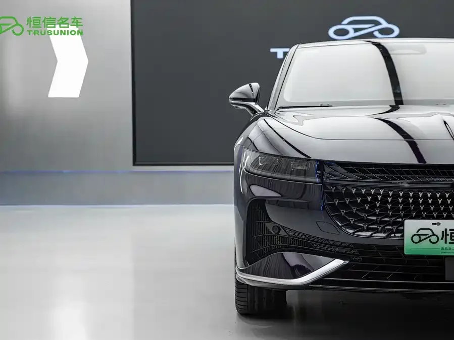 Voyah Lantu light chasing VOYAH 2024 PHEV 4WD Ultra-Long-Range Flagship Edition 2024 — миниатюра 3