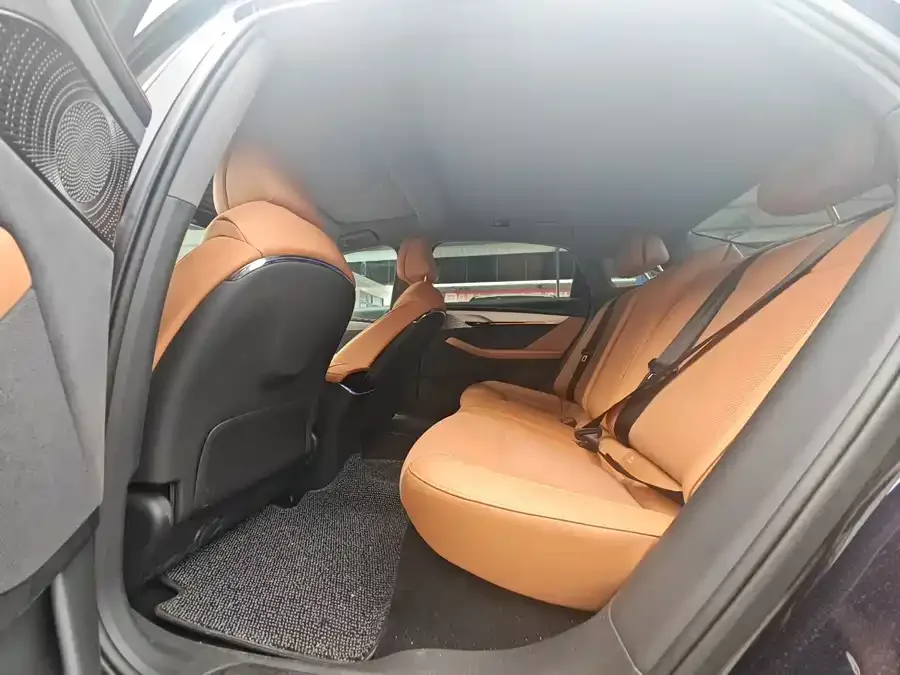 Voyah Lantu light chasing VOYAH 2024 PHEV 4WD Ultra-Long-Range Flagship Edition 2024 — миниатюра 5