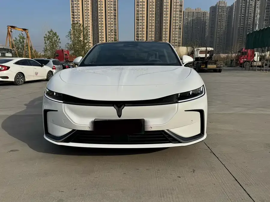 Voyah Lantu light chasing Lantu Light Chasing 2023 All-wheel Drive Flagship Edition 2024 — миниатюра 3