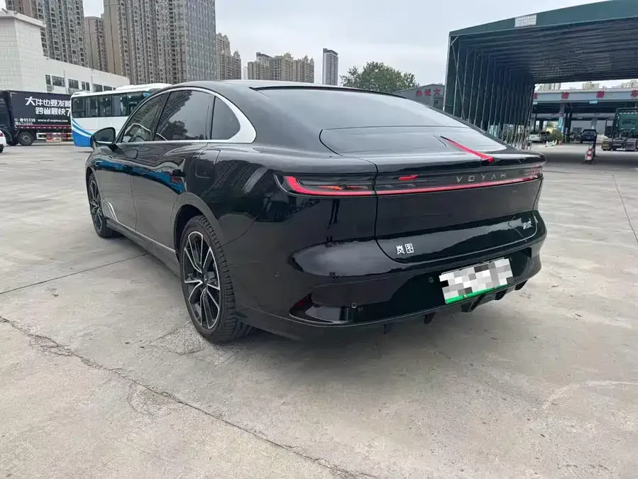 Voyah Lantu light chasing VOYAH 2024 PHEV 4WD Ultra-Long-Range Flagship Edition 2024 — миниатюра 2