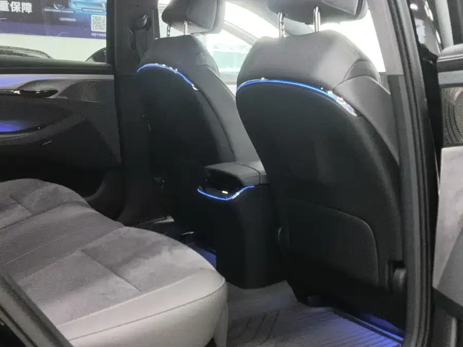 Voyah Lantu light chasing VOYAH 2024 PHEV 4WD Ultra-Long-Range Flagship Edition 2024 — миниатюра 3
