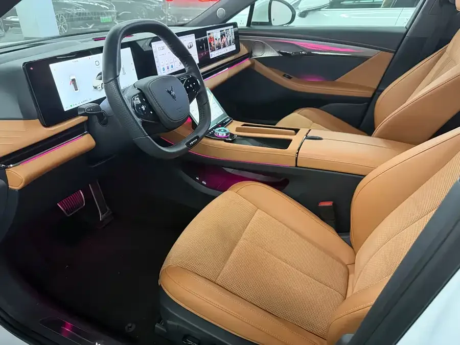 Voyah Lantu light chasing VOYAH 2024 PHEV 4WD Ultra-Long-Range Flagship Edition 2025 — миниатюра 5