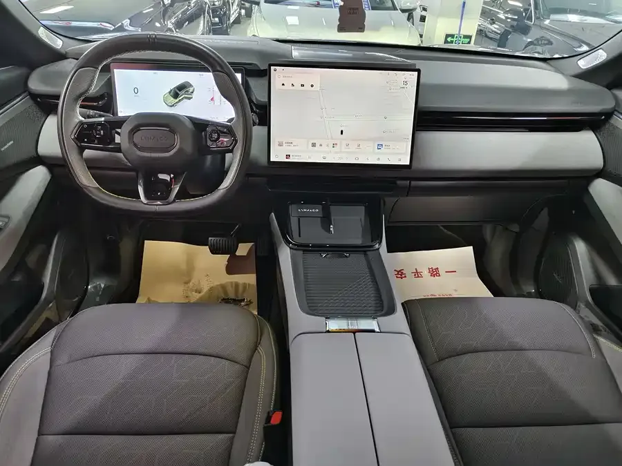 Lynk & Co 08 EM-P Lynk & Co 08 EM-P 2025 model 120km long range Pro 2024 — миниатюра 3