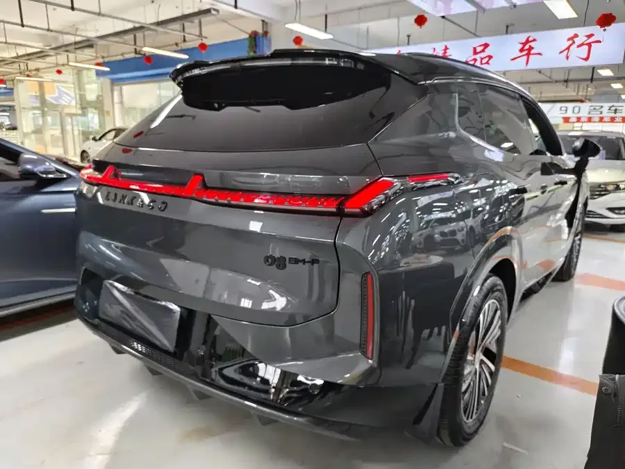 Lynk & Co 08 EM-P Lynk & Co 08 EM-P 2025 model 120km long range Pro 2024 — миниатюра 4