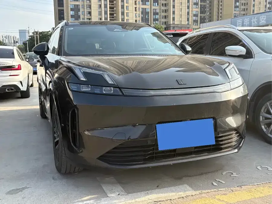 Lynk & Co 08 EM-P Lynk & Co 08 EM-P 2023 120km long range Pro 2024 — миниатюра 3