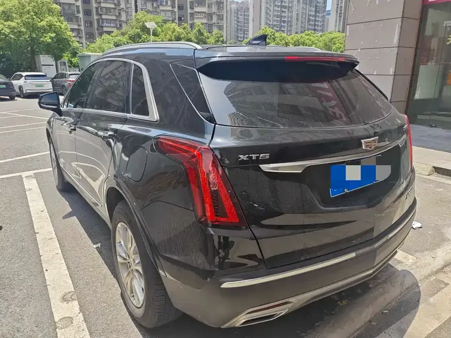 Cadillac XT5 2024 2.0T 2WD Fashion Edition 2024 — миниатюра 4