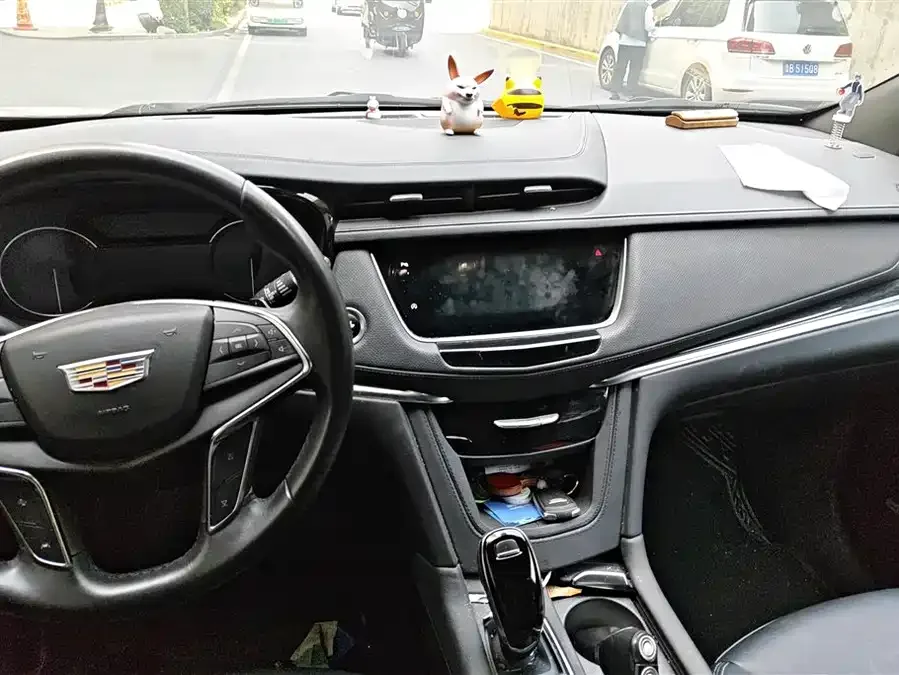 Cadillac XT5 2022 2.0T two-wheel drive luxury model 2022 — миниатюра 4