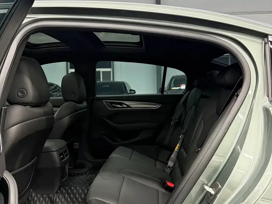 Cadillac XT5 2022 2.0T two-wheel drive luxury model 2022 — миниатюра 5