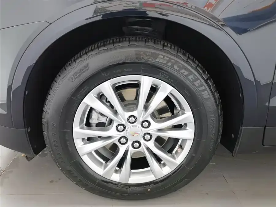 Cadillac XT5 2022 2.0T two-wheel drive luxury model 2023 — миниатюра 5