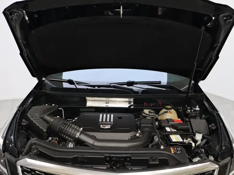Cadillac XT5 2022 2.0T two-wheel drive fashion model 2024 — миниатюра 3