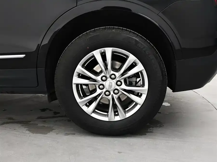 Cadillac XT5 2022 2.0T two-wheel drive luxury model 2022 — миниатюра 3