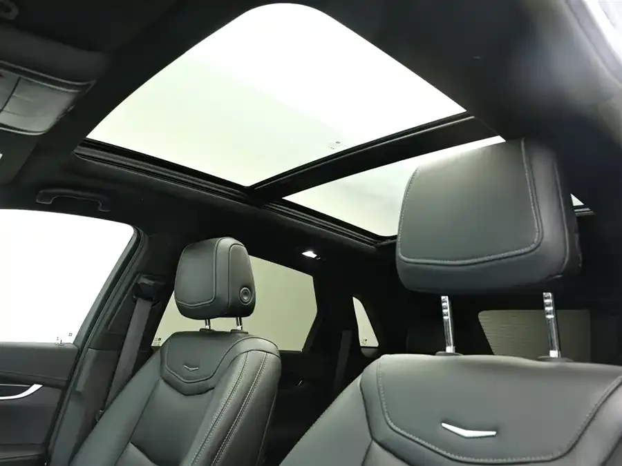 Cadillac XT5 2022 2.0T two-wheel drive luxury model 2022 — миниатюра 4