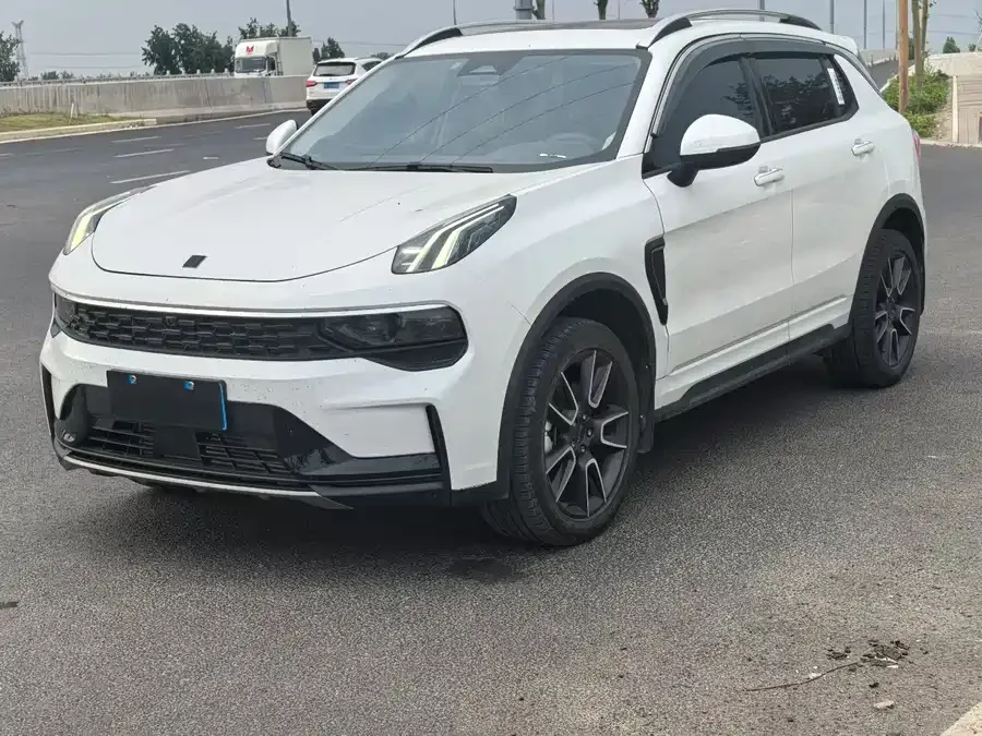 Lynk & Co 01 2023
