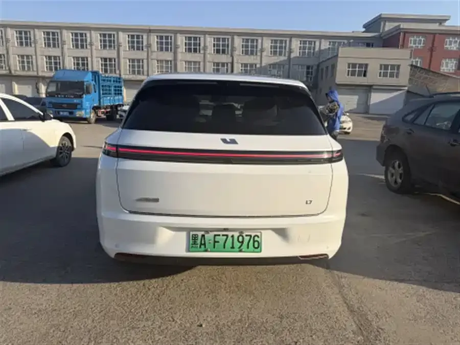 Li Xiang L7 Ideal L7 2023 Pro 2023 — миниатюра 4
