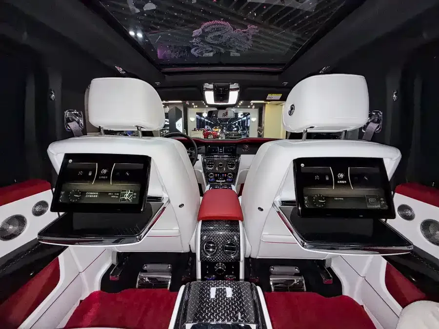 Rolls-Royce Cullinan Cullinan 2018 four-seat version 2022 — миниатюра 2