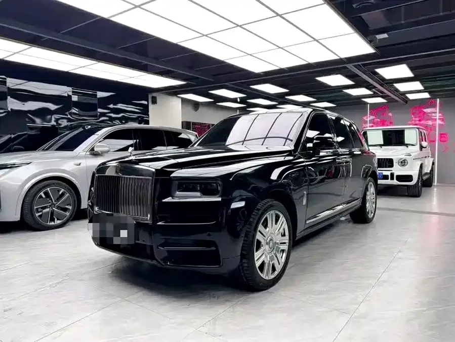 Rolls-Royce Cullinan 2022