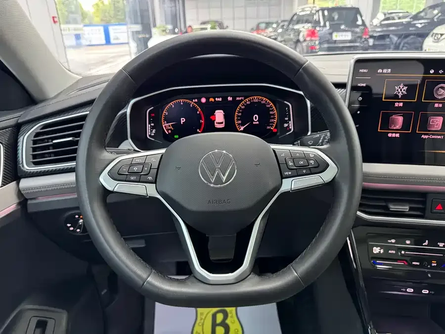 Volkswagen Tayron Tanyue 2023 330TSI 2WD Luxury Plus Advanced Edition 2023 — миниатюра 3