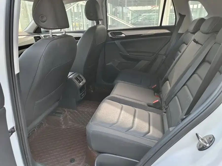 Volkswagen Tayron Tanyue 2022 280TSI 2WD Luxury Smart Edition 2022 — миниатюра 2