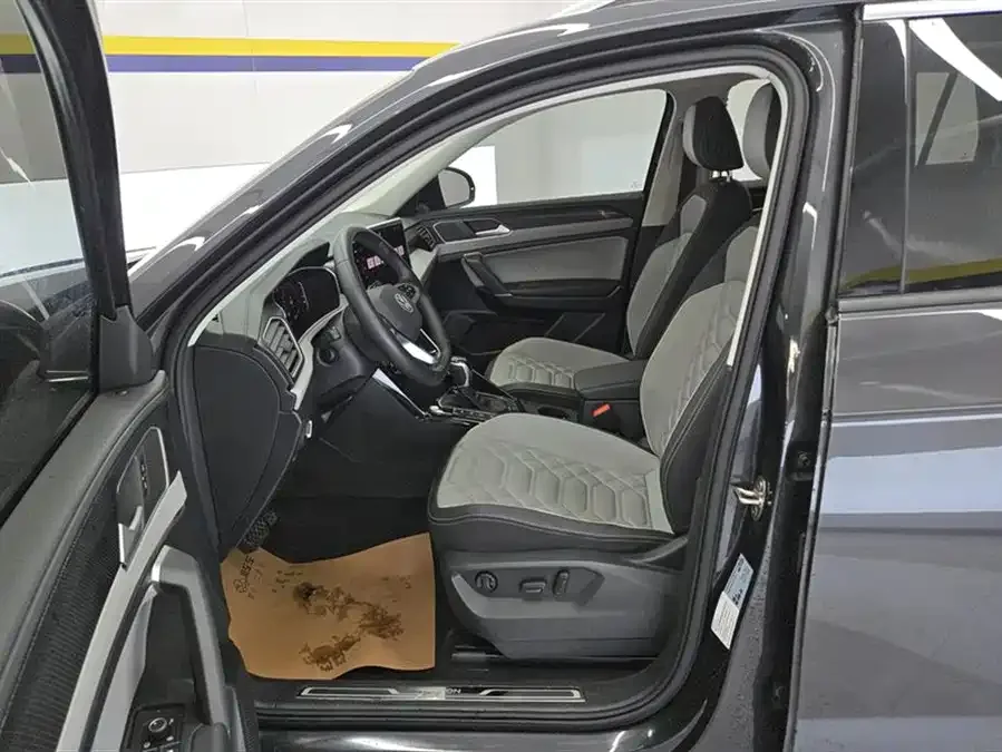 Volkswagen Tayron Tanyue 2024 330TSI 2WD Luxury Plus Advanced Edition 2024 — миниатюра 3