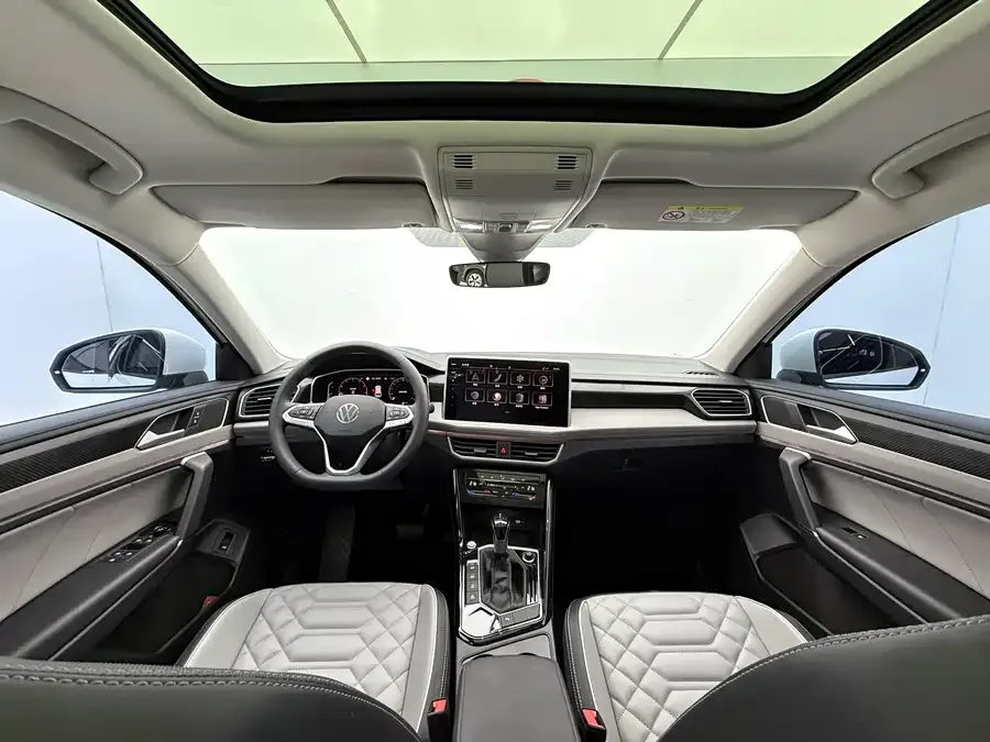 Volkswagen Tayron Tanyue 2023 280TSI 2WD Luxury Plus Advanced Edition 2022 — миниатюра 3