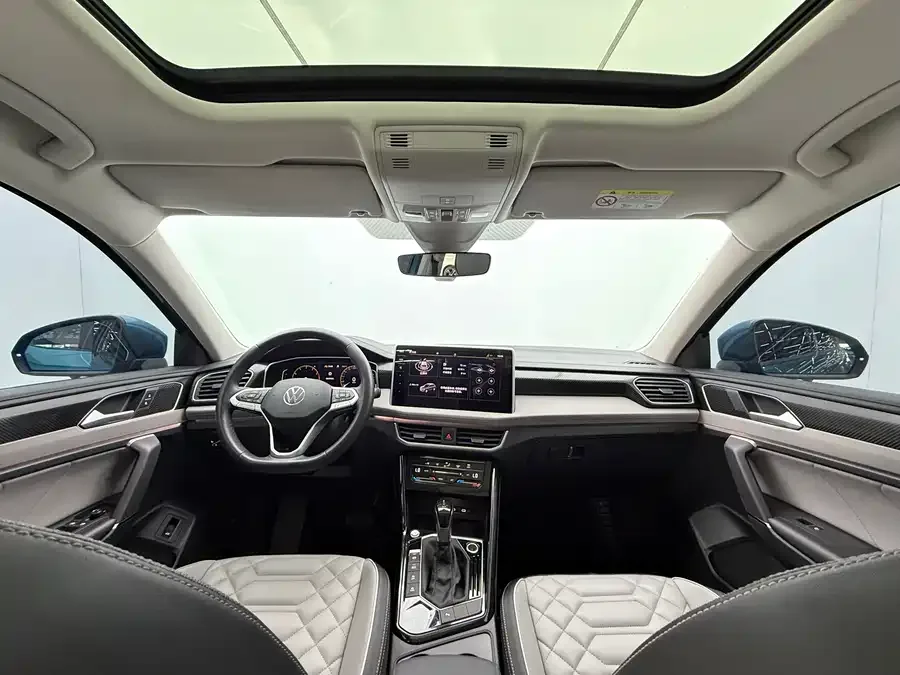 Volkswagen Tayron Tanyue 2023 280TSI 2WD Luxury Plus Advanced Edition 2022 — миниатюра 3
