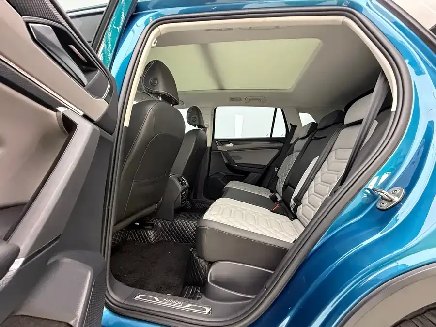 Volkswagen Tayron Tanyue 2023 280TSI 2WD Luxury Plus Advanced Edition 2022 — миниатюра 4